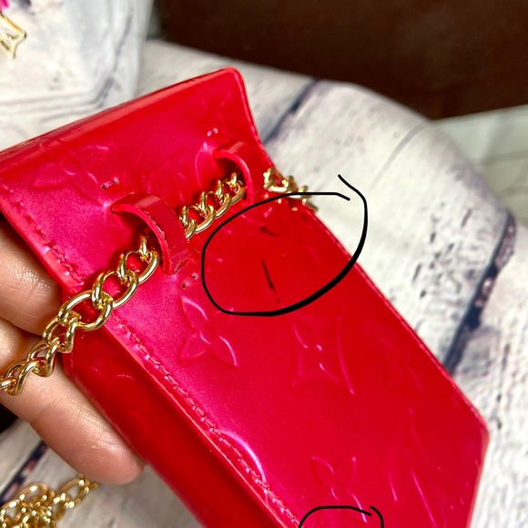 Louis Vuitton HOT PINK vernis leather pouch crossbody or bum bag w/keychain - Picture 5 of 10